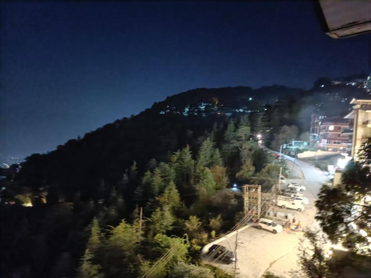 King Castle Mcleodganj-Centrally Heated And Air Cooled- Near Mall Road - Free Parking Dharamshala Dış mekan fotoğraf