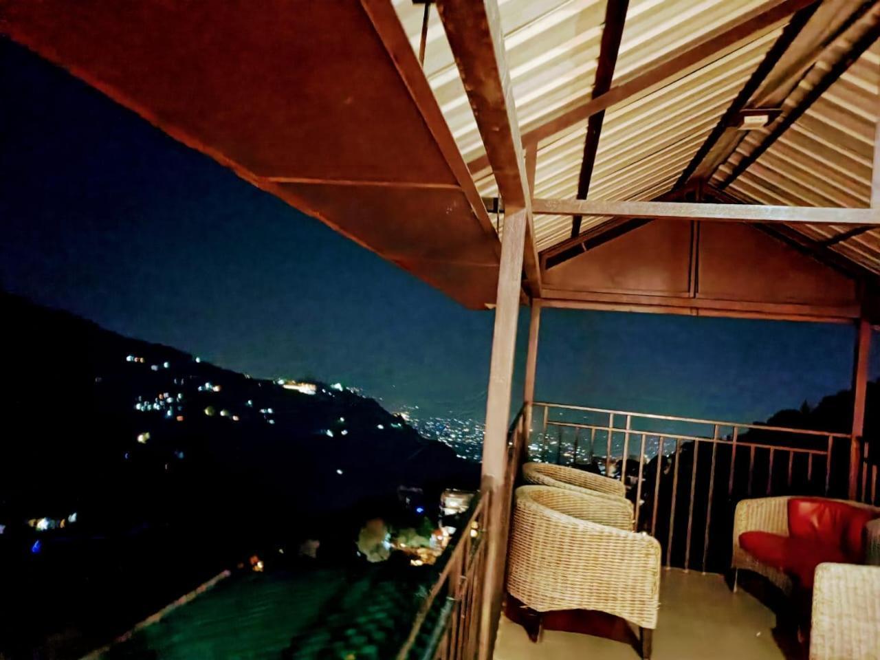King Castle Mcleodganj-Centrally Heated And Air Cooled- Near Mall Road - Free Parking Dharamshala Dış mekan fotoğraf