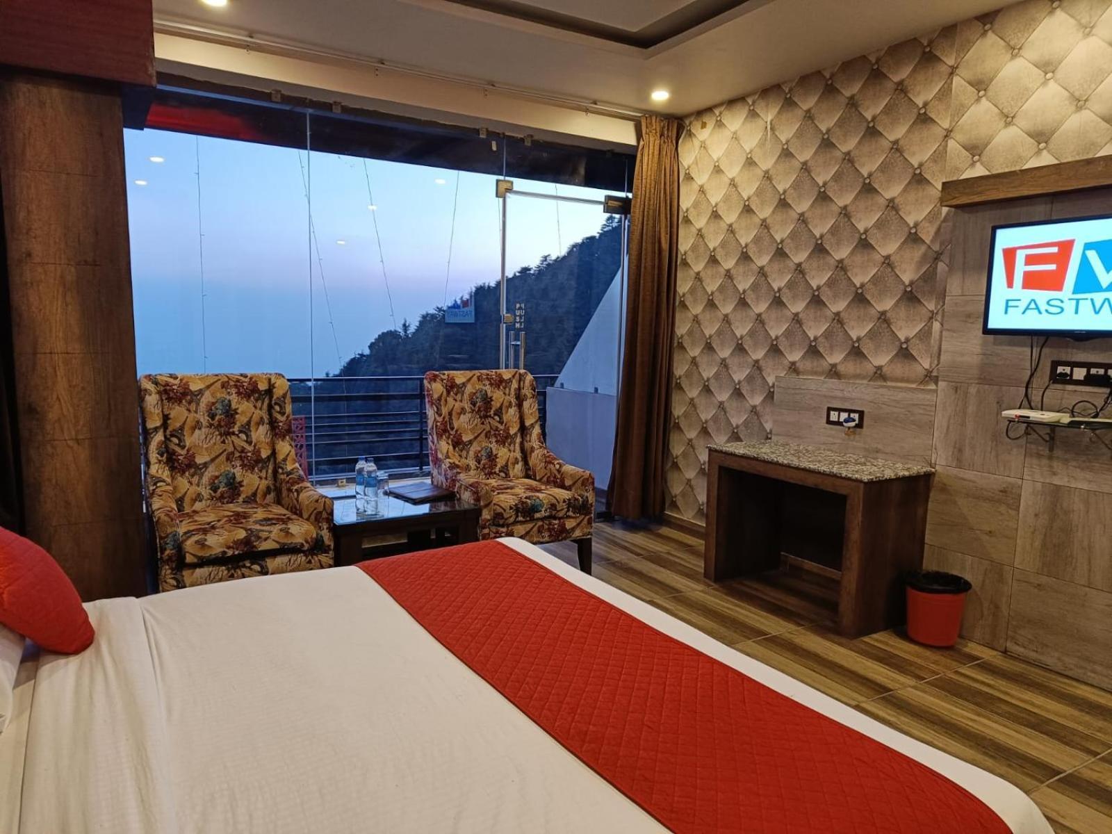 King Castle Mcleodganj-Centrally Heated And Air Cooled- Near Mall Road - Free Parking Dharamshala Dış mekan fotoğraf