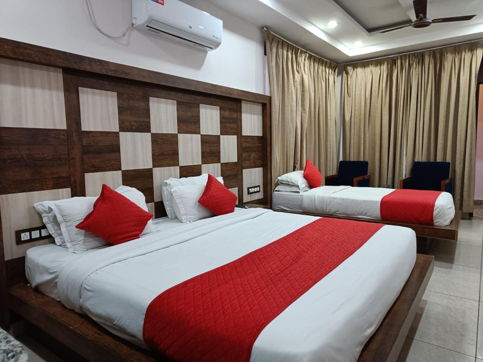 King Castle Mcleodganj-Centrally Heated And Air Cooled- Near Mall Road - Free Parking Dharamshala Dış mekan fotoğraf