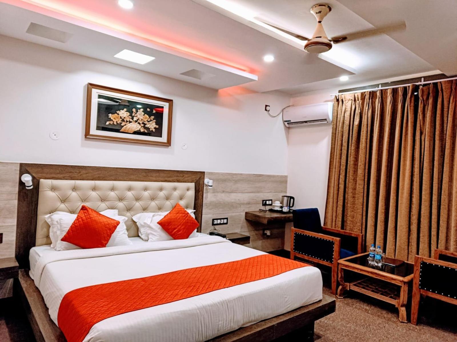 King Castle Mcleodganj-Centrally Heated And Air Cooled- Near Mall Road - Free Parking Dharamshala Dış mekan fotoğraf